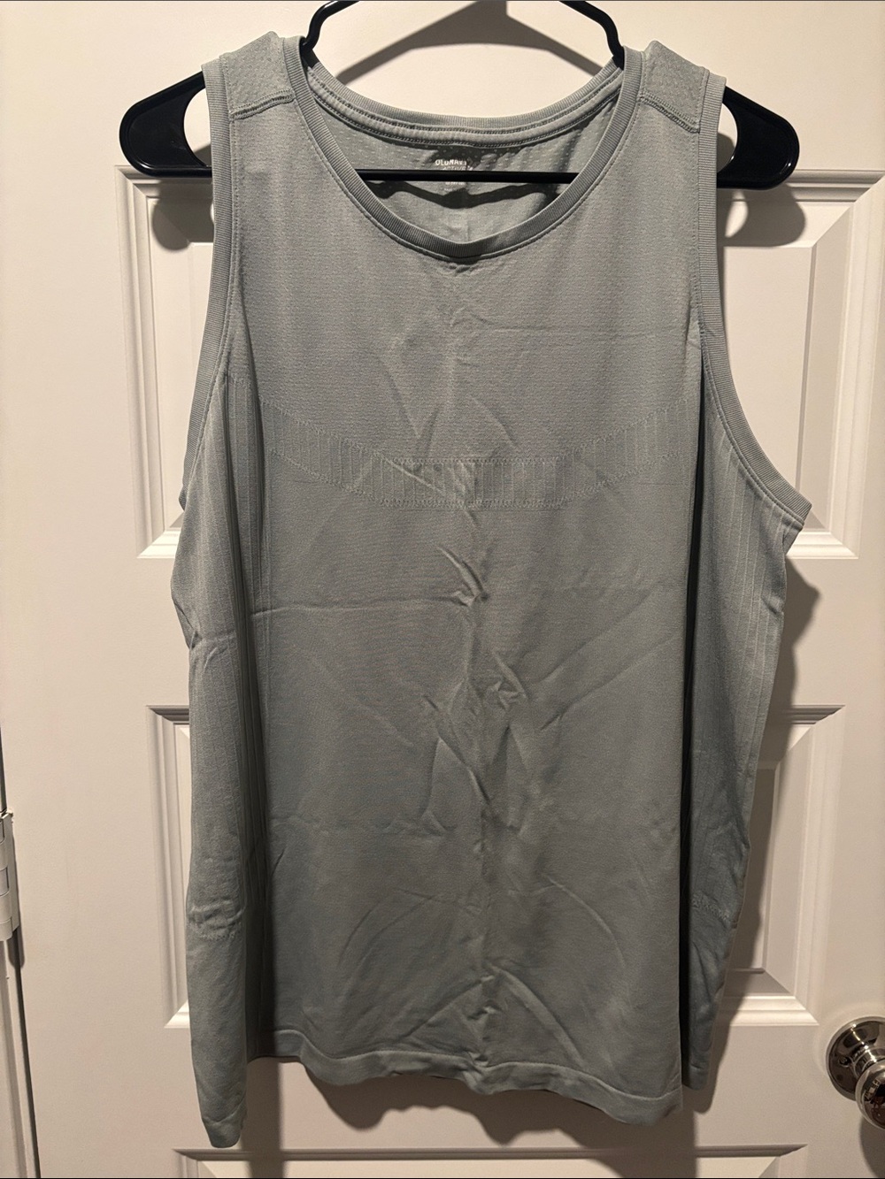 Old Navy Men's Light Gray Athletic Tank Top